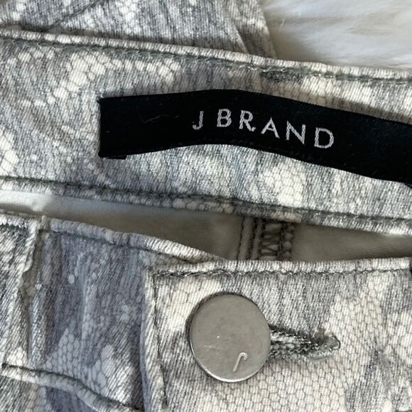 J Brand All Over Lace Super Skinny Jeans Sz 26 - Picture 3 of 11